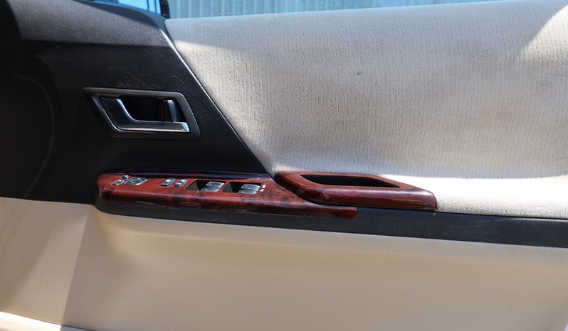 Toyota Alphard 2011 full