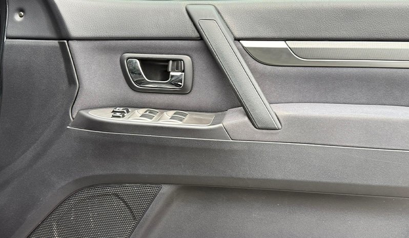 Mitsubishi Pajero 2006 full