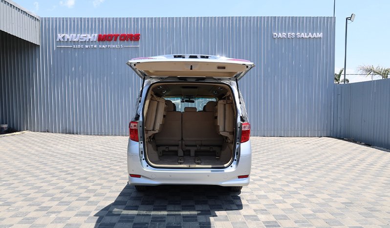 Toyota Alphard 2011 full