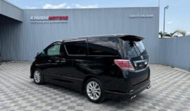 Toyota Alphard 2010