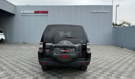 Mitsubishi Pajero 2006