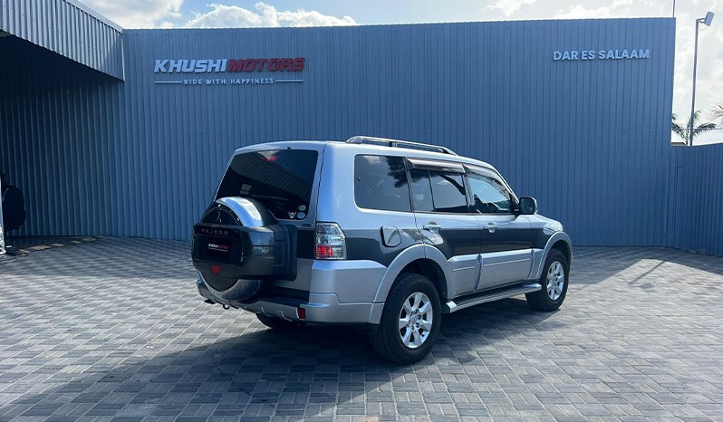 Mitsubishi Pajero 2011 full