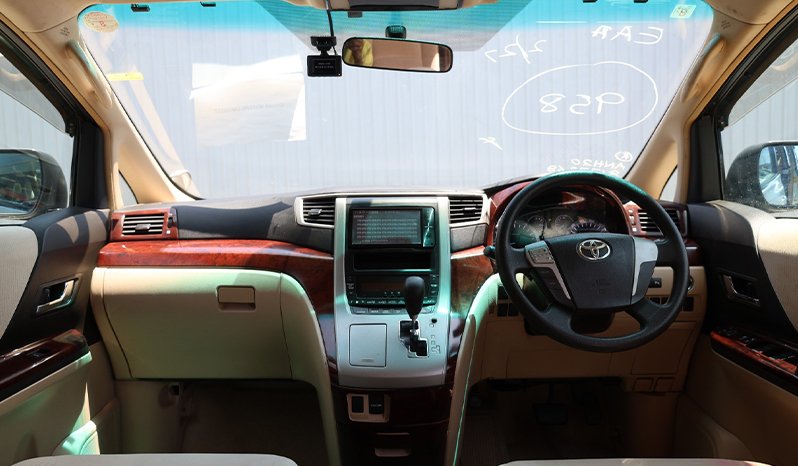 Toyota Alphard 2011 full