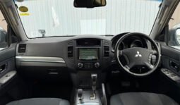 Mitsubishi Pajero 2006 full