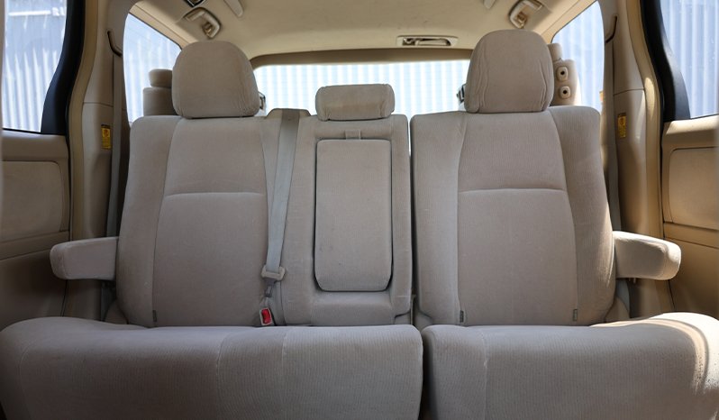 Toyota Alphard 2011 full