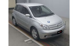 Toyota IST 2002