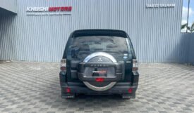 Mitsubishi Pajero 2006