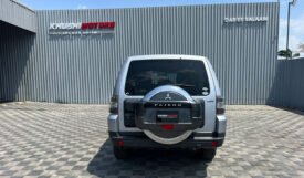 Mitsubishi Pajero 2007