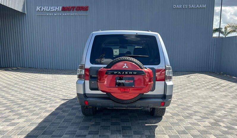 Mitsubishi Pajero 2006 full