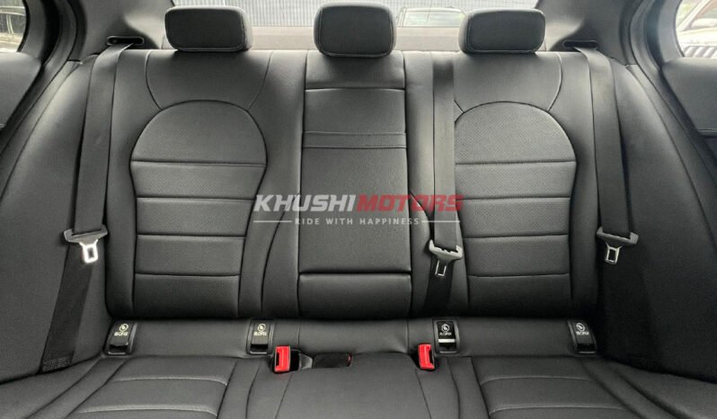 Mercedes Benz C200 2015 full