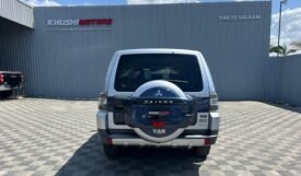 Mitsubishi Pajero 2006