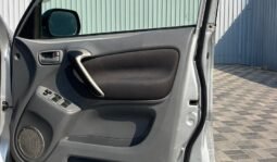 Toyota RAV4 2001 full