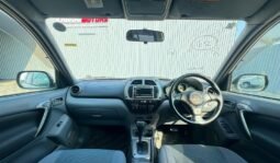 Toyota RAV4 2001 full