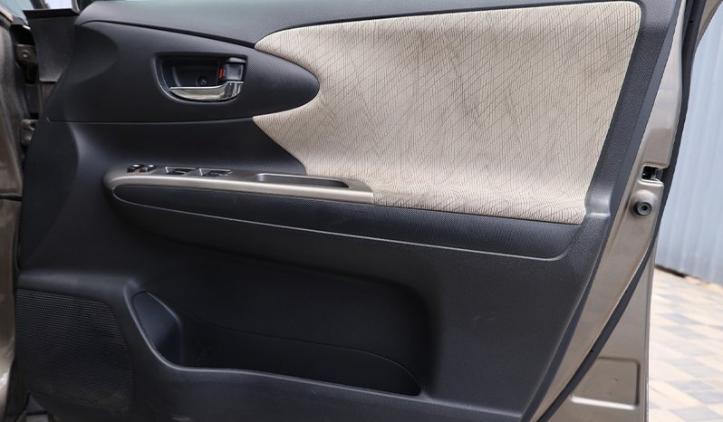 Toyota Wish 2009 full