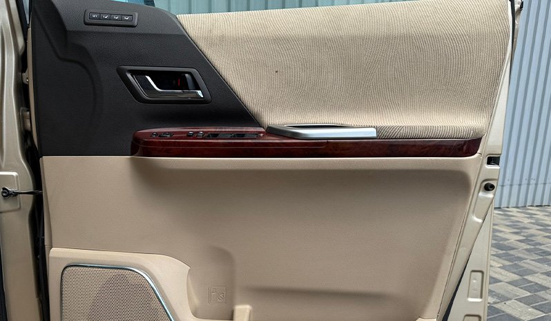 Toyota Alphard 2010 full