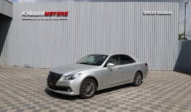 Toyota Crown 2014