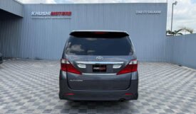 Toyota Alphard 2010