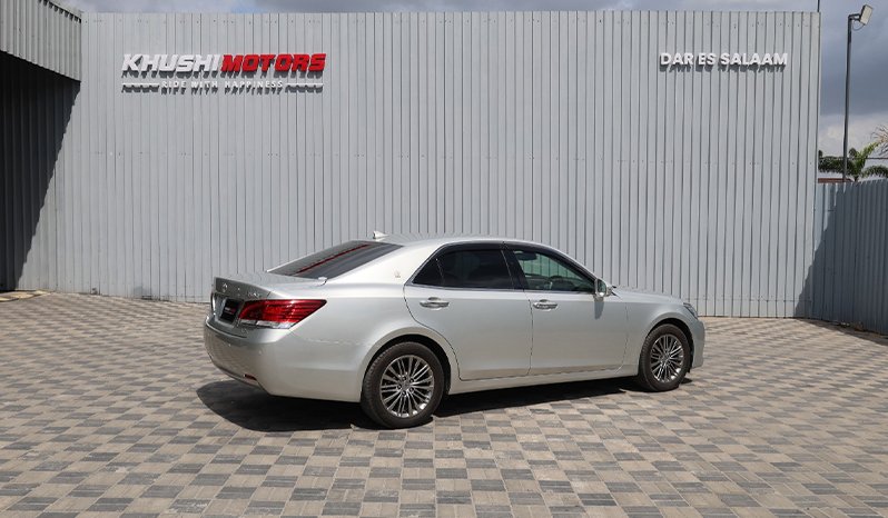 Toyota Crown 2014 full