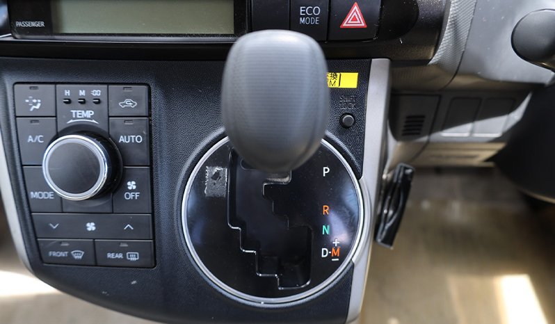 Toyota Wish 2009 full