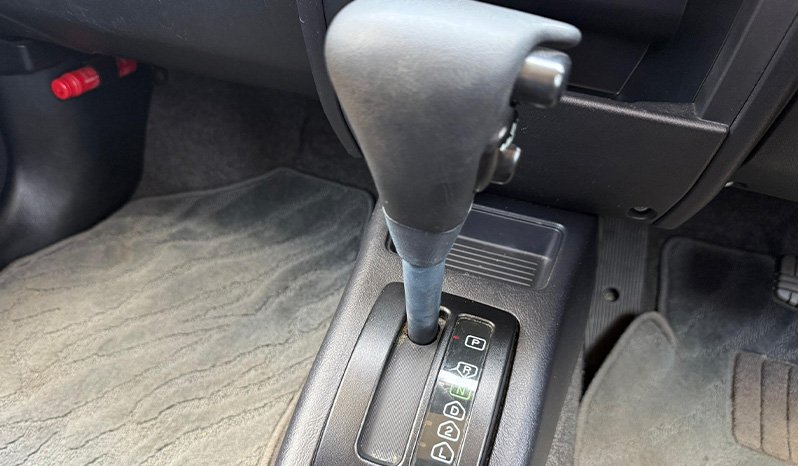 Mitsubishi Pajero 2012 full