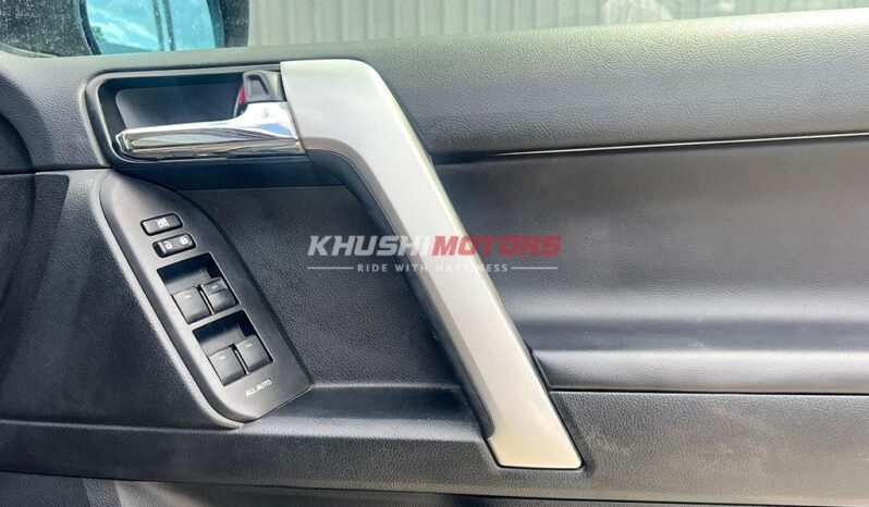 Toyota Land Cruiser Prado 2017 full