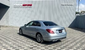 Mercedes Benz C180 2014