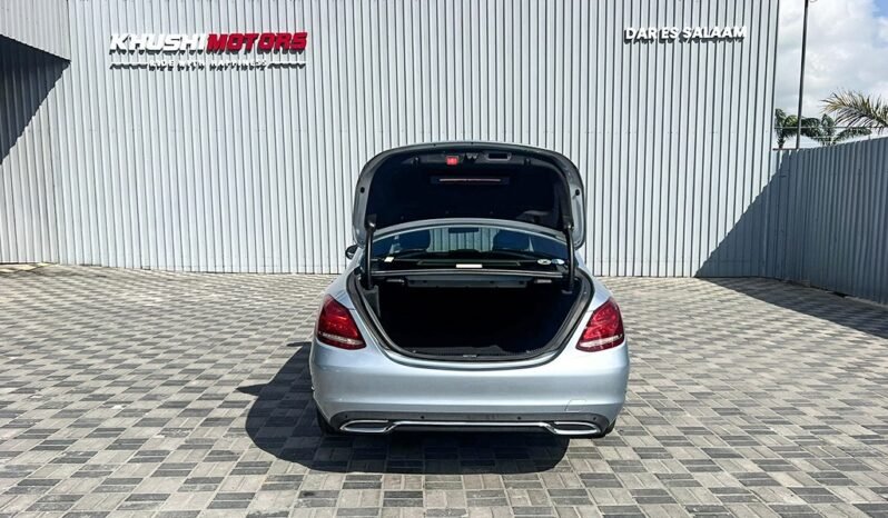 Mercedes Benz C180 2014 full