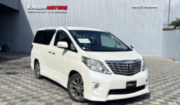 Toyota Alphard 2010