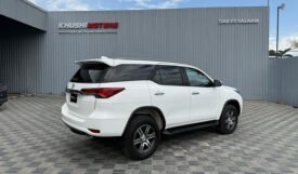 Toyota Fortuner 2023