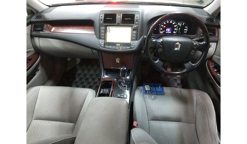 Toyota Crown 2008 full