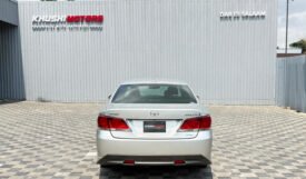 Toyota Crown 2013