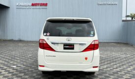Toyota Alphard 2008