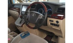 Toyota Alphard 2008