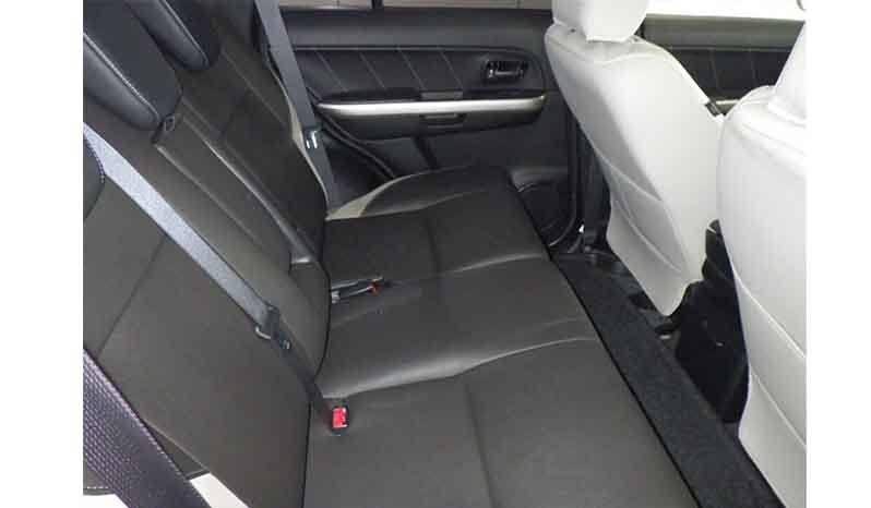 Suzuki Escudo 2015 full