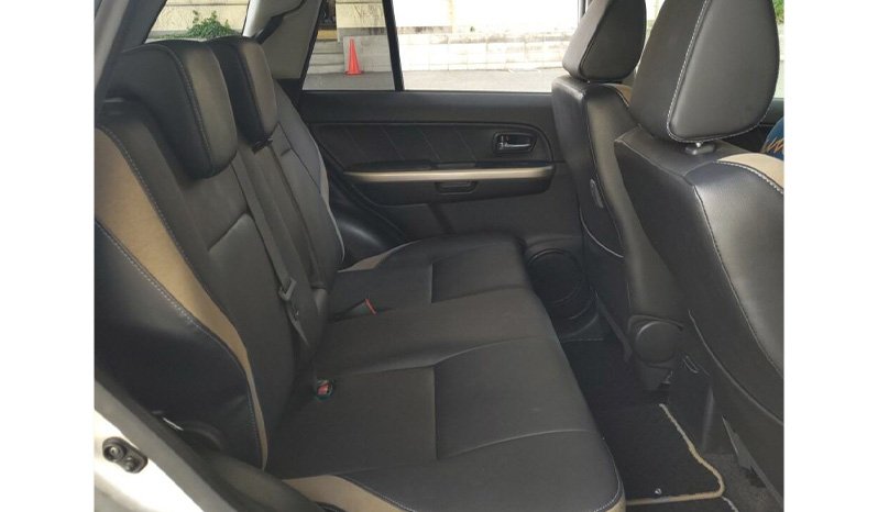 Suzuki Escudo 2015 full