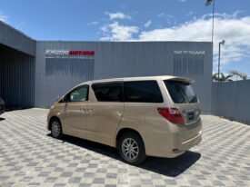 Toyota Alphard 2010