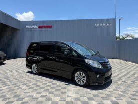 Toyota Alphard 2010
