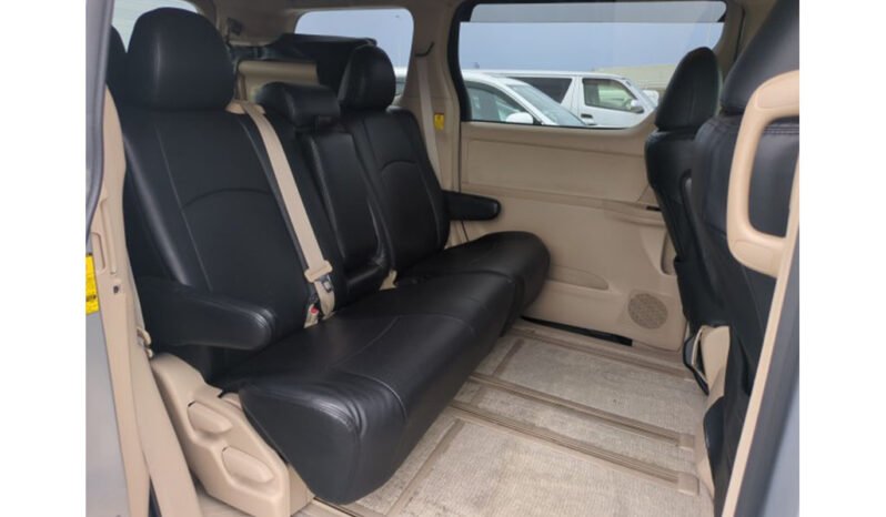 Toyota Alphard 2011 full