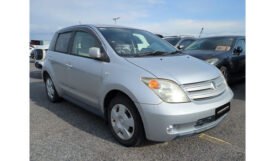Toyota IST 2003