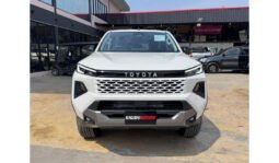 
Toyota Hilux 4TREX 2.8 Overland 2025 full									