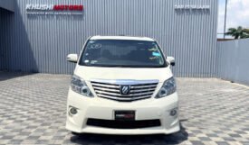 Toyota Alphard 2010
