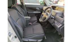 
Toyota Corolla Rumion 2011 full									
