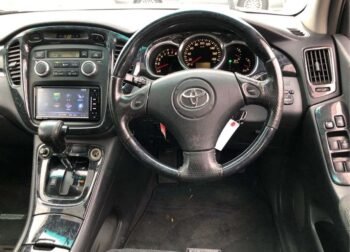 Toyota Kluger 2000