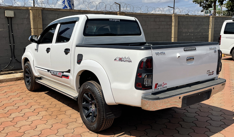 Toyota Hilux Double Cab 2013