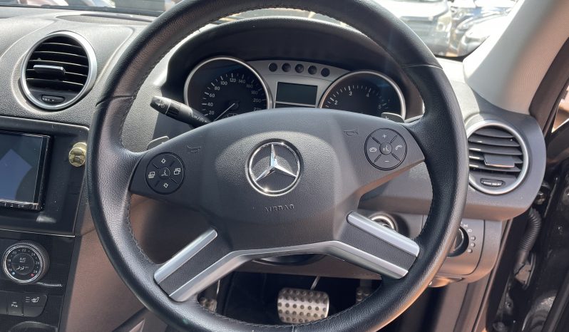 
								Mercedes Benz ML350 2009 full									