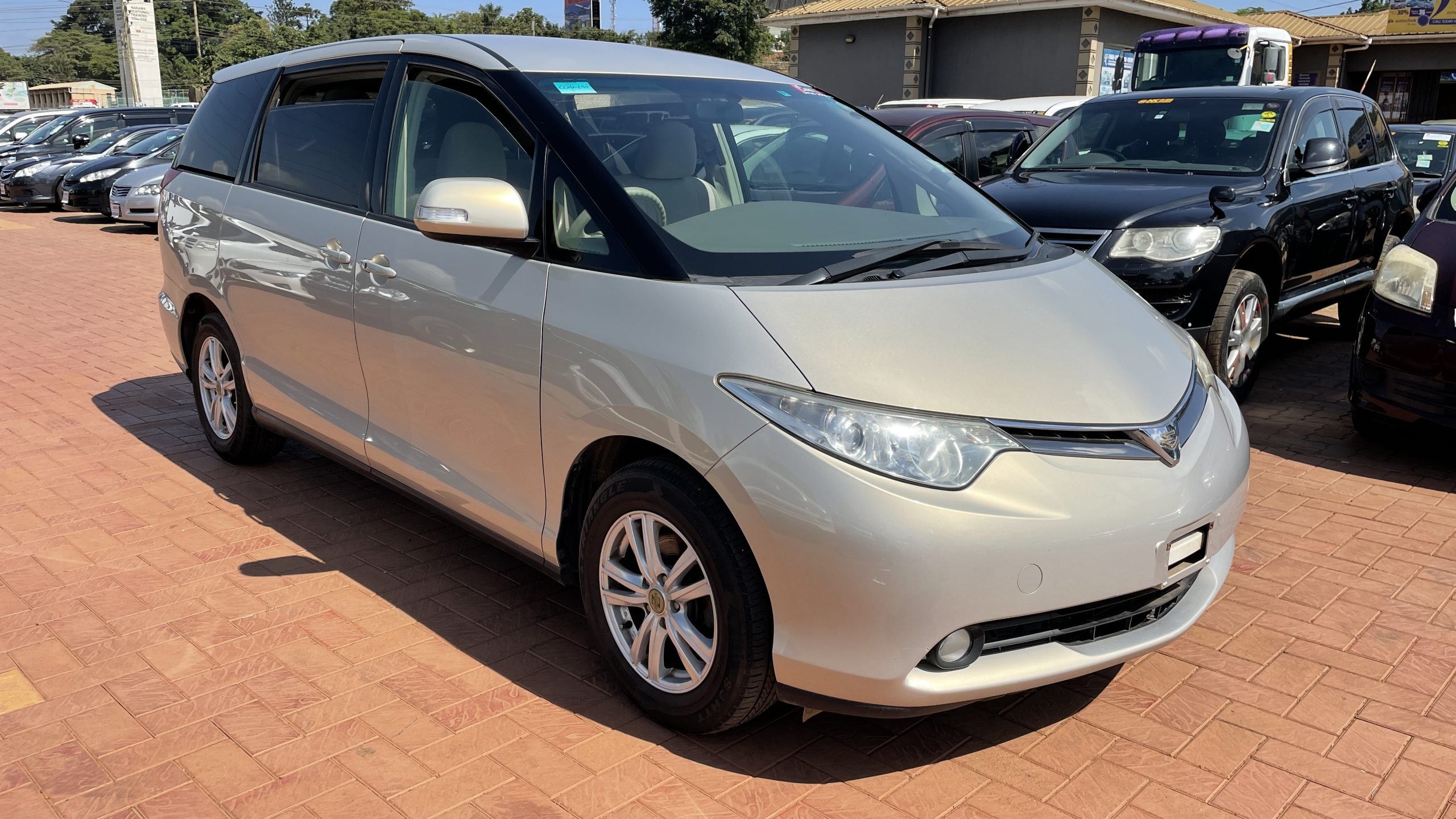 Toyota Estima 2008