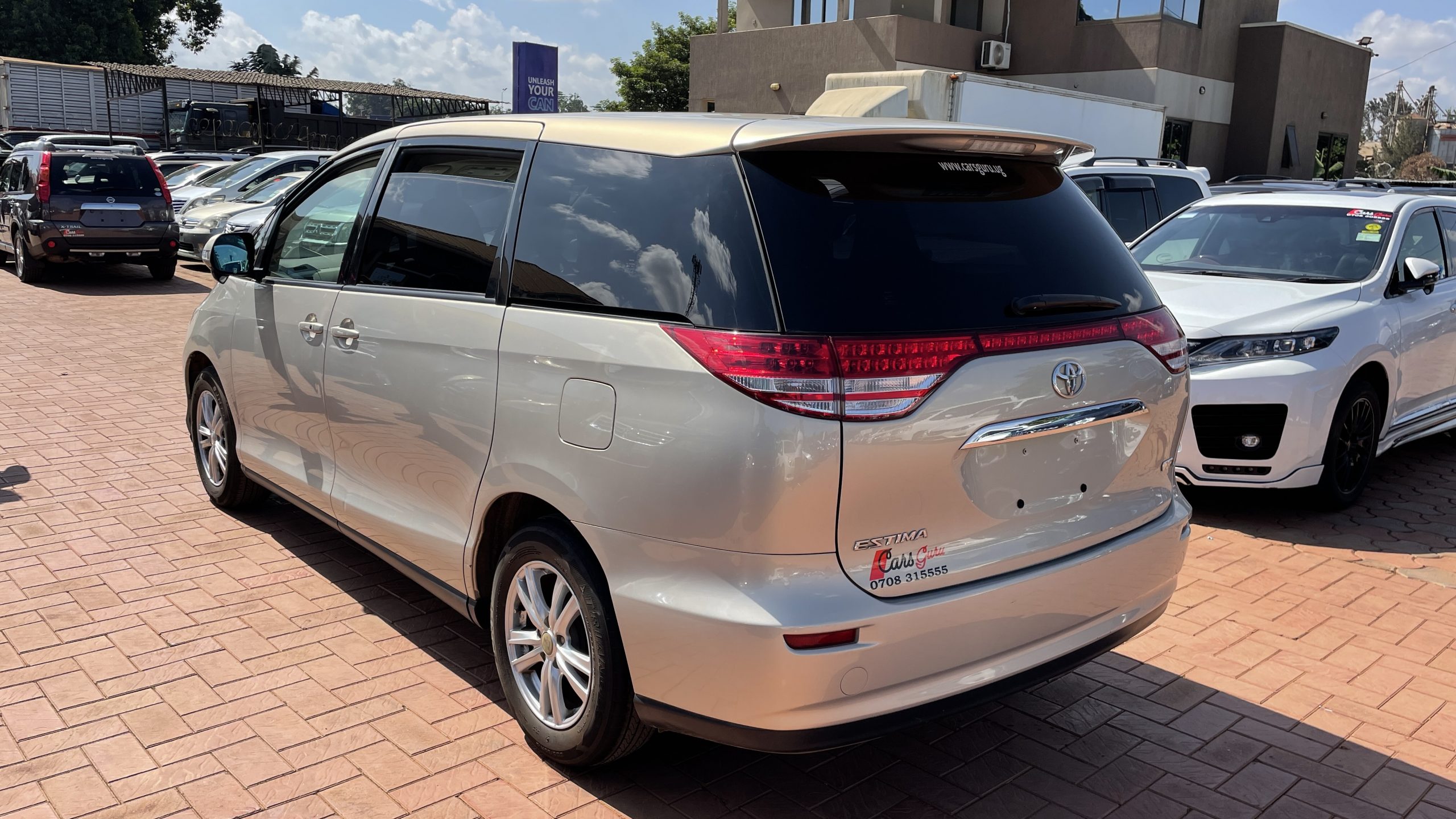 Toyota Estima 2008