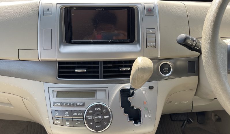 
								Toyota Estima 2008 full									