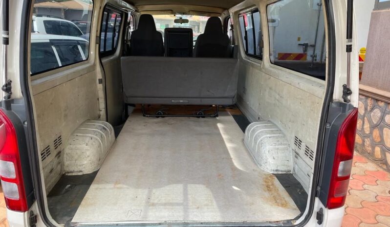 
								Toyota Hiace 2008 full									