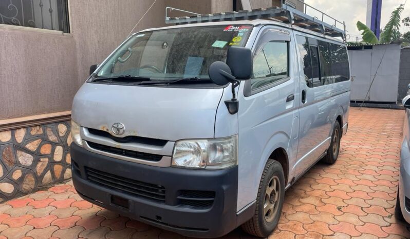 
								Toyota Hiace 2008 full									